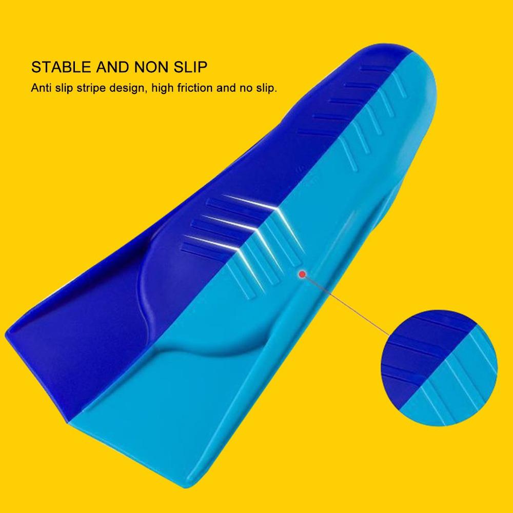 2PCS Silicone Swim Fins Blue Short Blade Fins Swimming Training Flippers for Diving Breaststroke