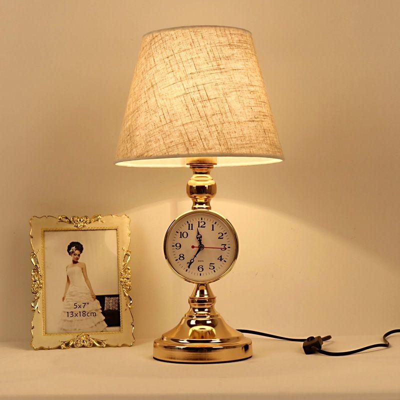 Простой Европейский Стиль с часами Настольная Лампа Спальня Прикроватная Гостиная Освещение Теплые Романтические Свадебные Идеи