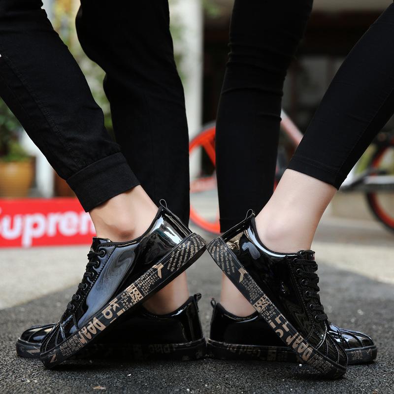 Пара мужских лакированных глянцевых кед, обувь больших размеров, женская молодежная спортивная и обувь для отдыха, тренд