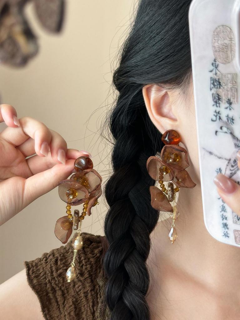 Серьги с кисточками из смолы "Серебряная игла" с шифоновым цветком - Ретро и универсальный дизайн