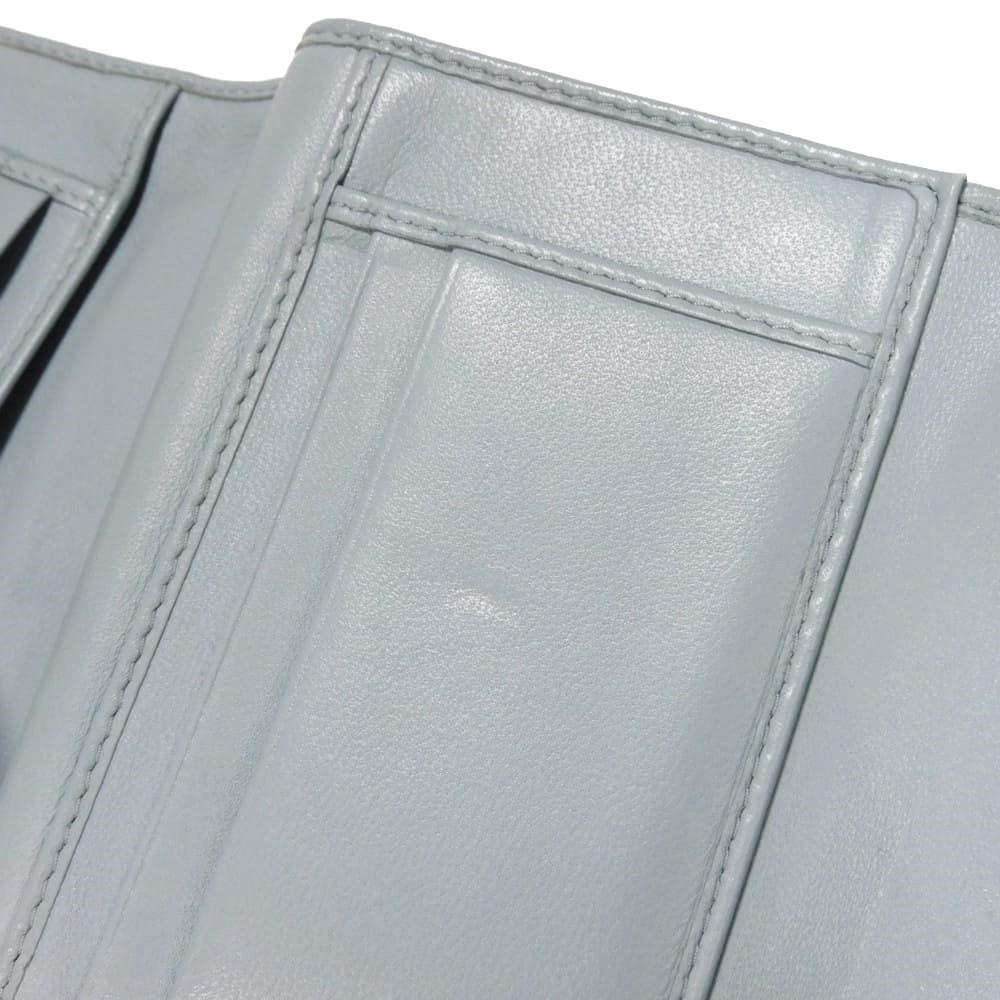 Б/у Компактный кошелек на молнии с узором Matelasse (5ML002 N88 F0012 7941) с RFID и кожей ягненка. Металлический логотип. Женский Cielo из Японии