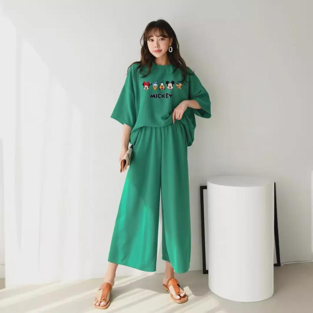 2024 Trendy Women's Two-Piece Set: Casual T-shirt & Loose Wide-Leg Pants