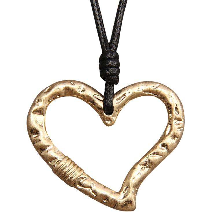 Leather Necklace for Women Boho Choker Necklace Long Cord Leather Pendant Bohemian Neckalce Vintage Alloy Pendant Leather Rope Necklace Wooden