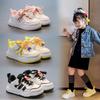 Милые детские мультяшные кеды 2025 весна и осень модные универсальные для девочки, детские маленькие белые туфли, для мальчиков с мягкой подошвой, одинарные туфли