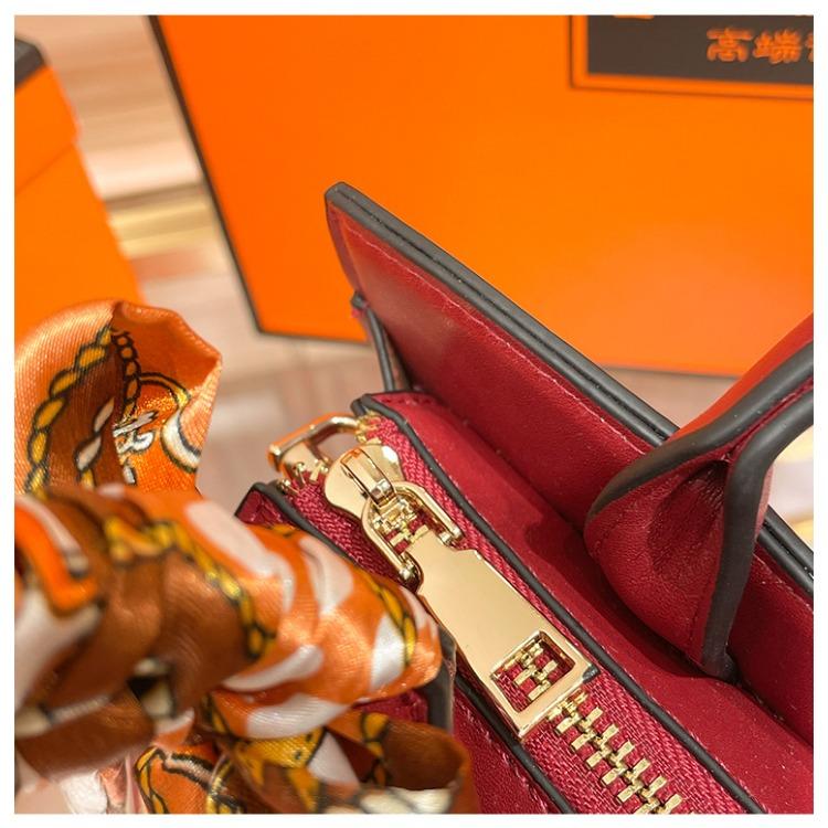 WDPOLO Сумка для мамы с вышивкой на свадьбу Красная свадебная сумка для мамы Отправлено старшей свекрови Сумка на плечо 1973 г.