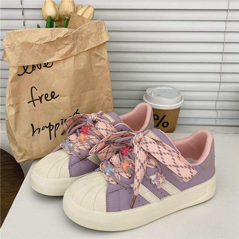 Толстая подошва 2024 весна студенческая корейская версия уличная женская обувь для скейтбординга shell head с низким верхом новая женская обувь Harajuku в гонконгском стиле