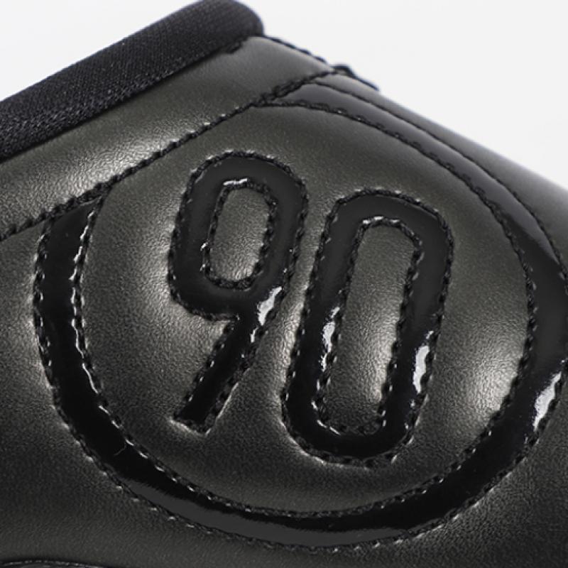 Nike Кроссовки W Total 90