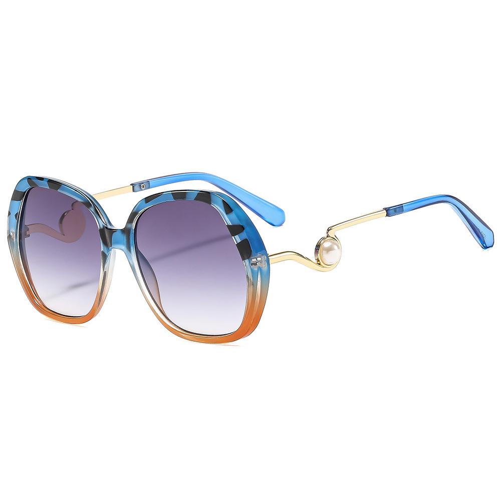 Women's fashion large-frame sunscreen sunglasses, European and American pearl decorative sunglasses, anti-blue flat glasses, glasses