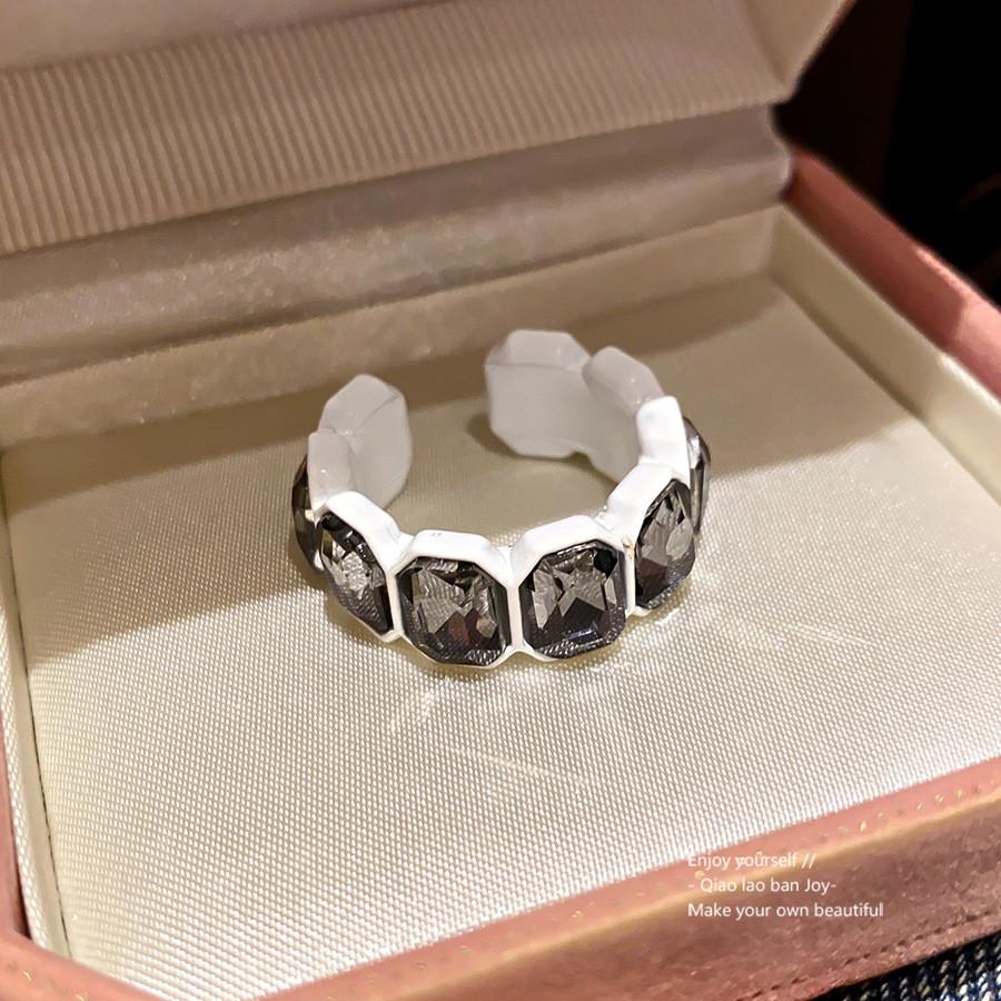Hexagonal Minimalist Alloy Ring With Sparkling Rhinestones For Female Fashion Accessories