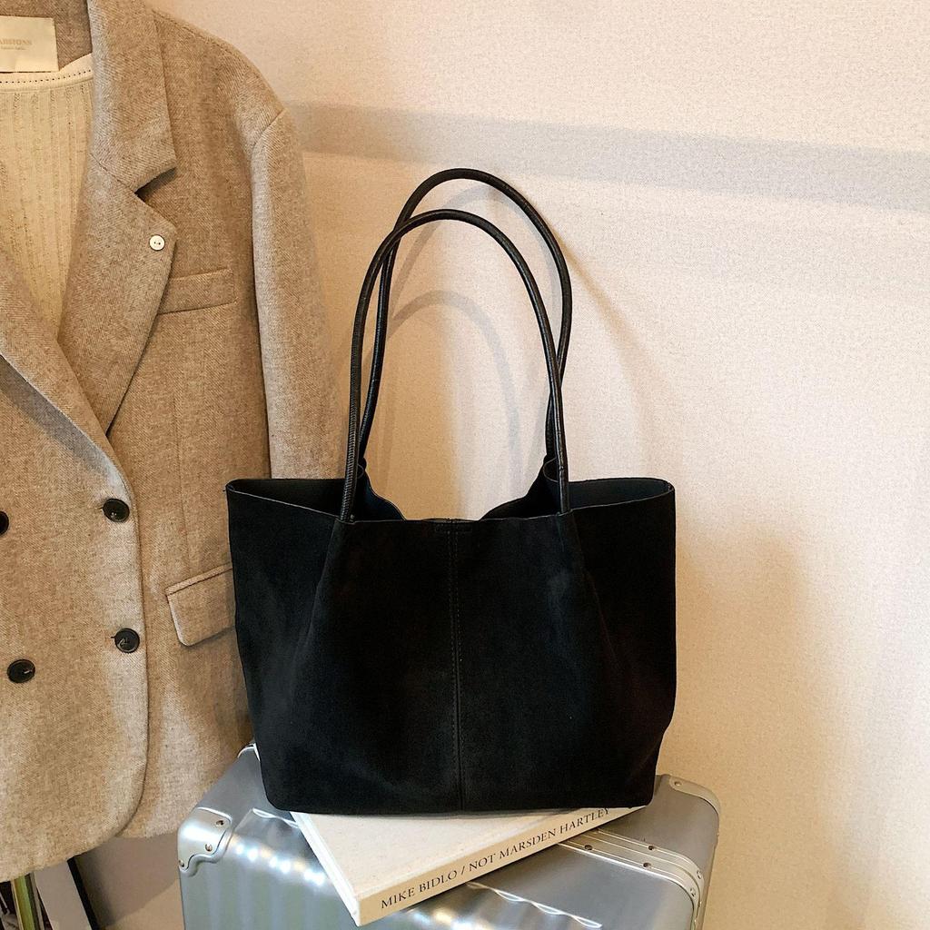 Новая осенне-зимняя ретро-замшевая сумка через плечо, модная и повседневная женская сумка для ежедневных поездок на работу с маленькой сумкой