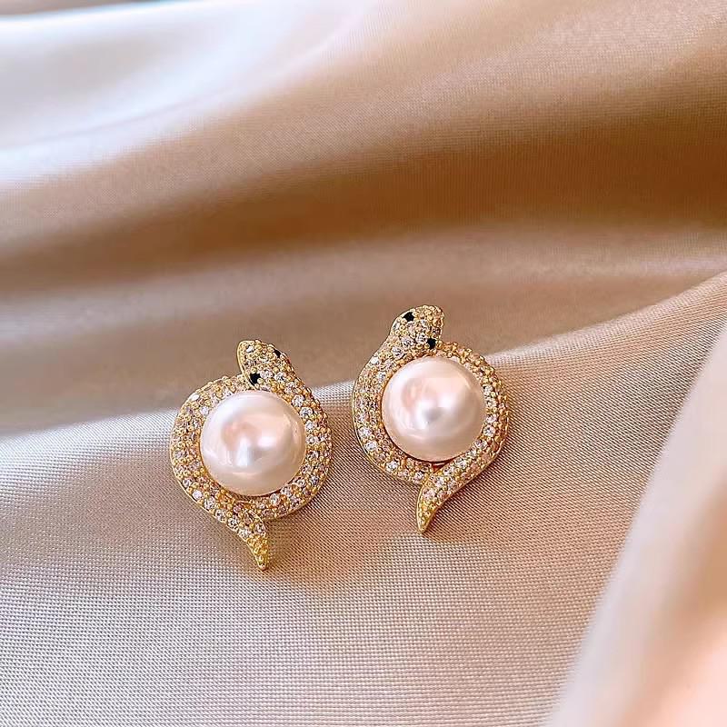 Elegant Snake-shaped Pearl Earrings with Micro-inlaid Zircon - Luxurious and Chic Internet Celebrity Style