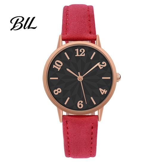 Women Fashion Accessory Faux Leather Strap Watch, Round Dial Quartz Movement Watches Ladies Casual Formal Wristwatch, Gifts for Her Watch