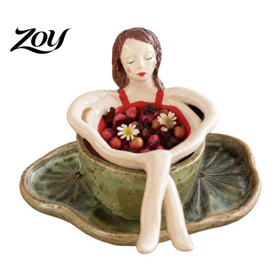 Novelty Tea Accessory for Cup Bathing Girl Infuser Loose Leaf Tea, Fine Mesh Strainer, Creative Resin Strainer Sitting Figure Filter Cups and