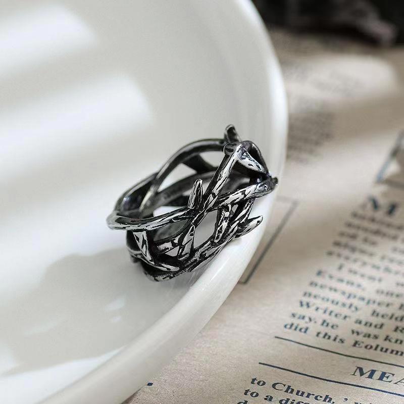 Personality Hollow Thorns Ring Men 'S Jewelry Hip -Hop Ins Style Interwoven Asymmetric Ring Male 925 Silver Finger Accessories