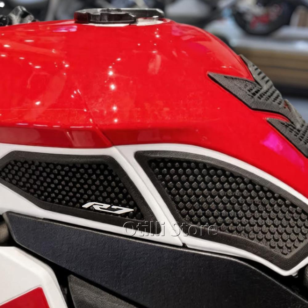 Накладки на бак мотоцикла для YAMAHA YZF R7 YZFR7 YZF-R7 2026 Новые наклейки на топливный бак Защита коленей Нескользящая накладка Комплект накладок на бак