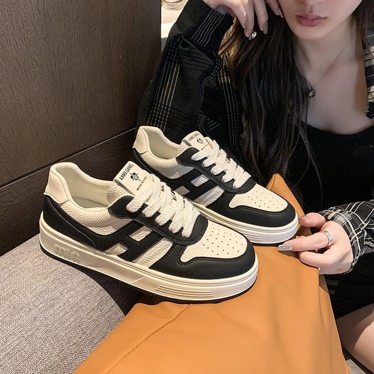 Взрывная спортивная повседневная обувь 2024 года, новая мода, увеличение на 100%, легкая мягкая подошва, нескользящая обувь для доски