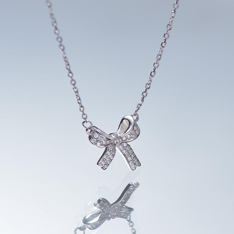 Ожерелье-бант для женщин, легкое, роскошное, нишевое, дизайн, цепочка на ключицу, новинка 2023 года, модная цепочка на шею, темперамент