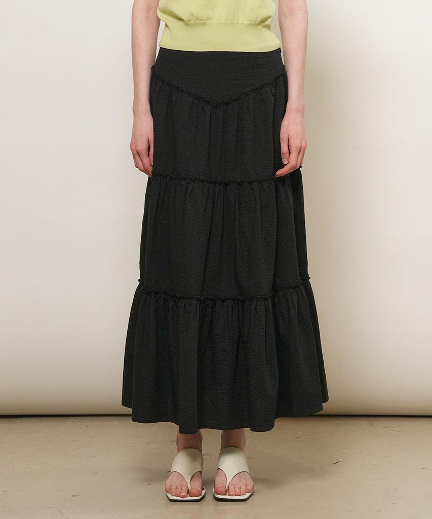 General Idea Shirred Tiered Long Skirt [Black] / Gf2Lsk511