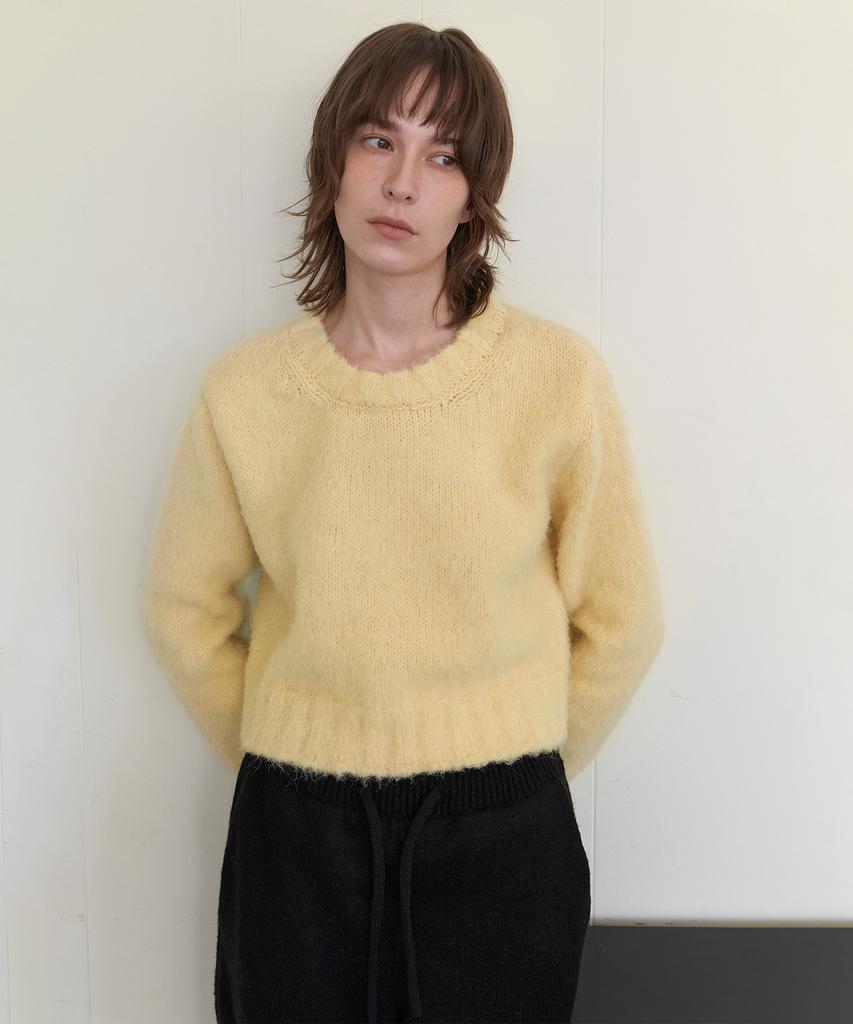 STEP AROUND Brushed Crop Round Knit_Butter Cream