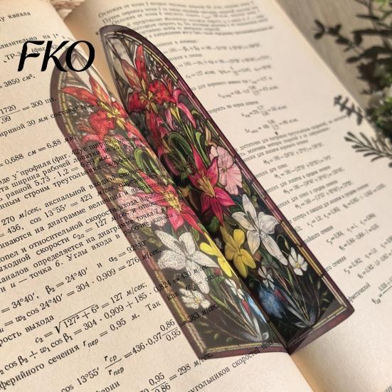 Wear-resistant Bookmark Stained Glass Flower Bookmark, Floral Acrylic Suncatcher Lightweight Plant Book Page Marker, Gifts for Bookish, Women