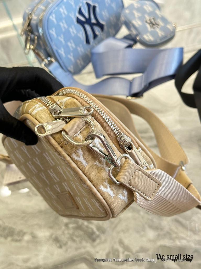 MLB Canvas Vintage Floral Print NY Crossbody Camera Bag