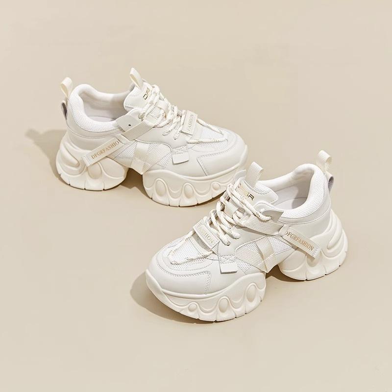 Узкая талия дышащая обувь для папы женская осень 2024 новая маленькая толстая подошва увеличивает рост универсальная повседневная спортивная обувь