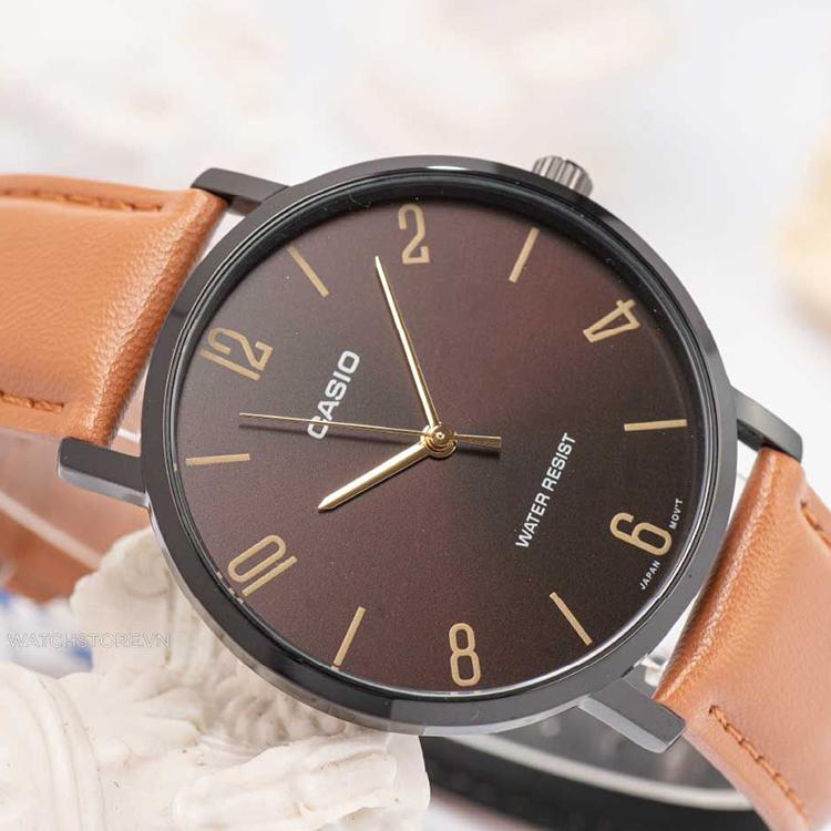 Casio Мужские часы Стандартная серия 46 мм Красные MTP-VT01BL-5B MTP-VT01BL-5B