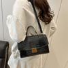 Fashion High-end Texture Temperament Versatile Atmosphere Women's Handbag Spring New Fashion Shoulder Messenger Bag