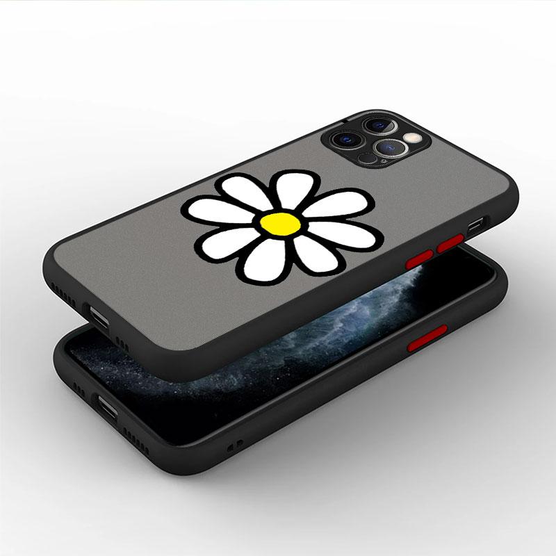 Чехол Сердце с цветами для Apple iPhone 14 13 11 12 Pro 7 XR X XS Max 8 Plus 6 6S SE 2022 14Pro Черный матовый чехол для телефона