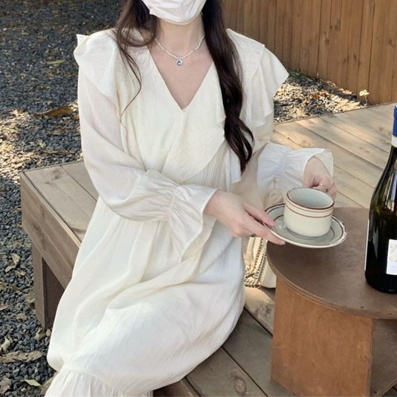 Женское нежное платье с V-образным вырезом, оборками, длинными рукавами, французский темперамент с базовым платьем