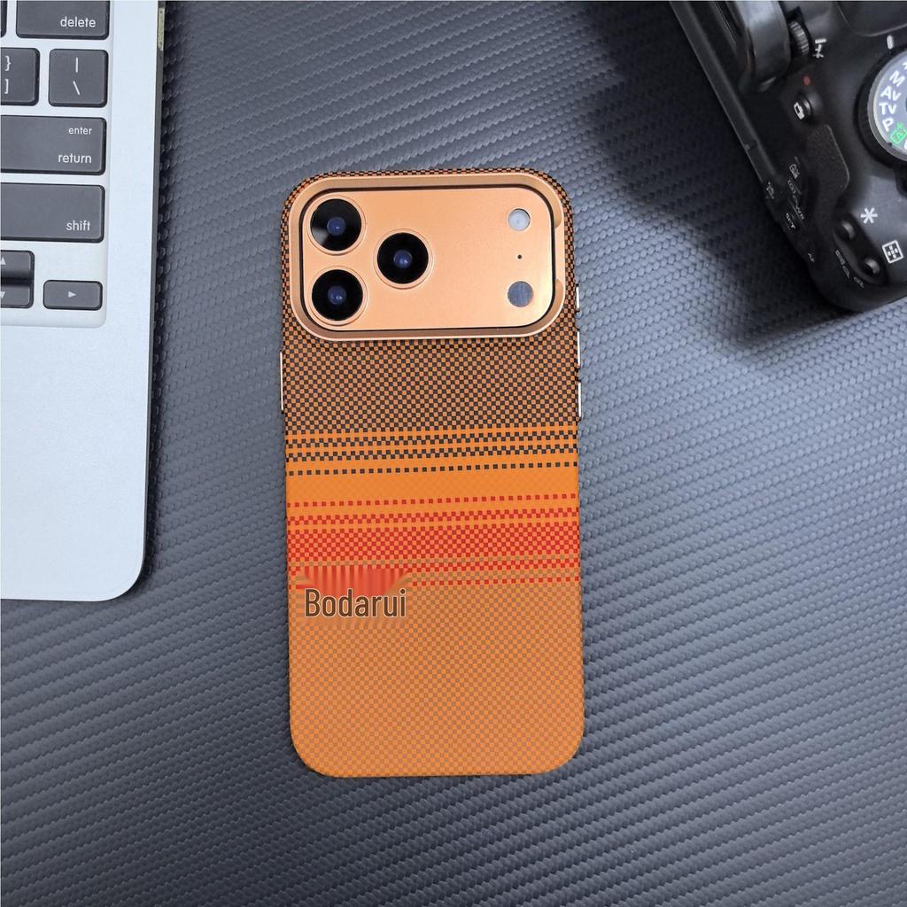 Apple 17 Pro Max Магнитный чехол из кевлара и углеродного волокна - Защитный чехол для iPhone 16, устойчивый к падениям