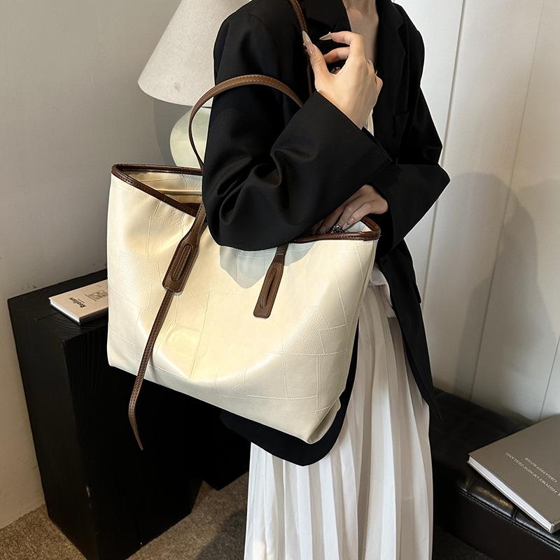 Ретро сумка большой вместимости женская 2024 осень и зима новая сумка через плечо модная сумка-тоут в иностранном стиле для поездок на работу
