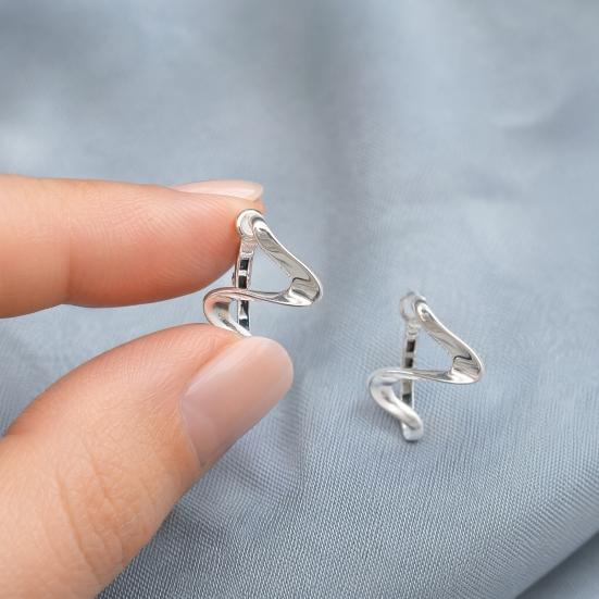 Umbra Studio 1 Pair Chunky Huggie Earrings for Women Girls, Small Minimalist Hoop Earrings, Simple Swivel Geometric Jewelry