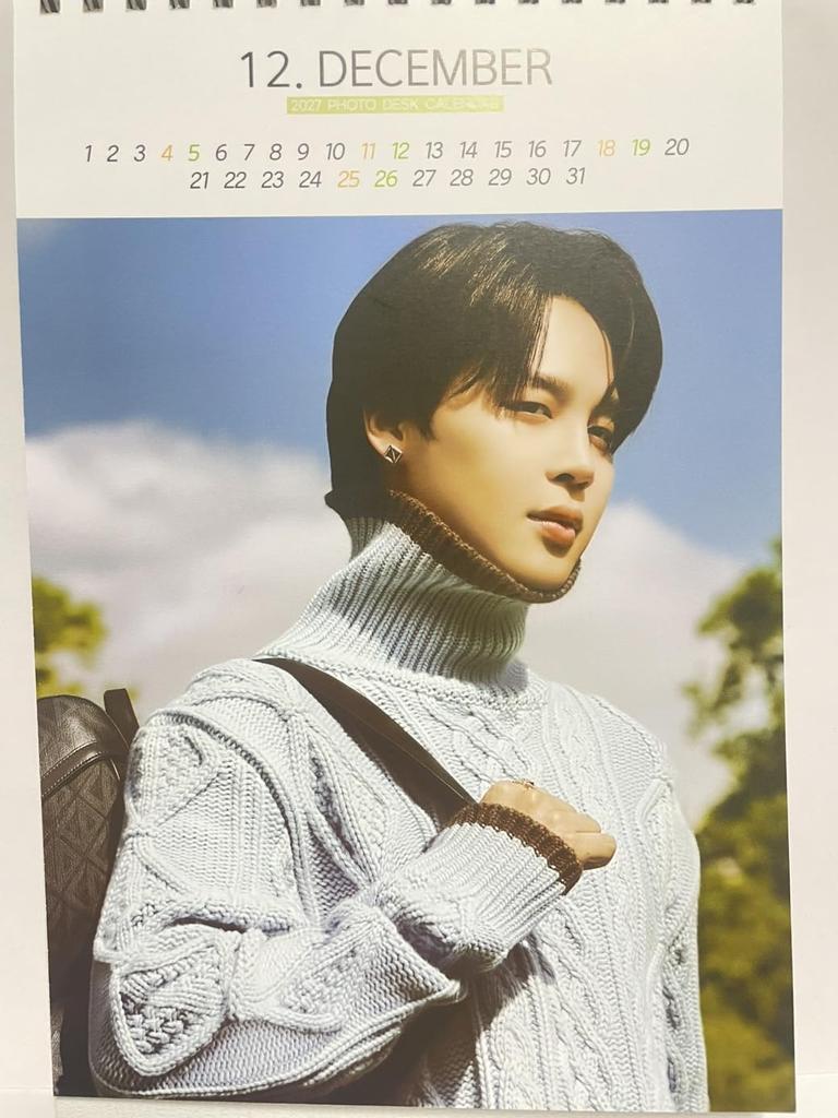 Мерч Чимина 2026-2027 2-летний настольный календарь (Jimin)