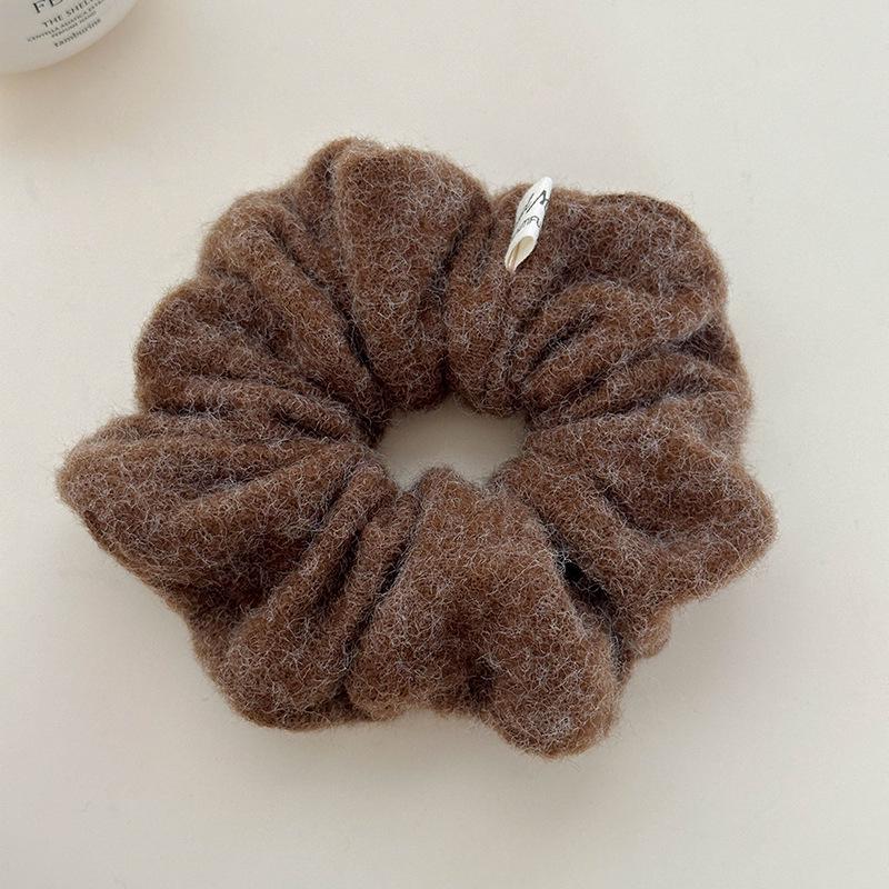 Набор из фактурного тканевого обруча для волос и повязки на голову – стильные осенне-зимние резинки, шпильки и повязка на голову с высоким черепом