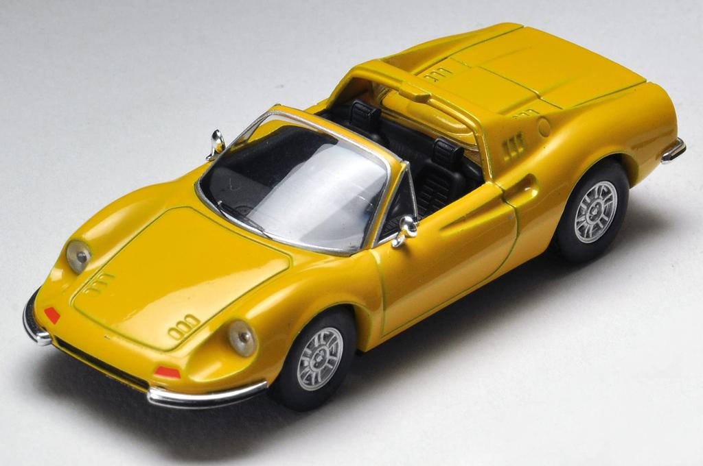 TOMYTEC Tomica Limited Vintage LV Dino 246 GTS Yellow 1/64 (Finished Model)