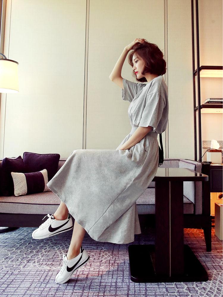 2024 Корейский стиль Черное летнее платье с высокой талией Cross-Border - Короткие рукава, круглый вырез, большой подол