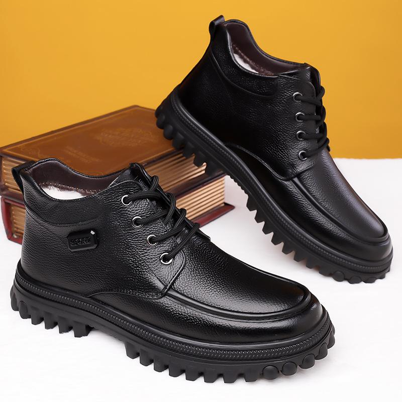 Модные зимние теплые хлопковые ботинки для мужчин, модные повседневные черные новые дизайнерские туфли из коровьей кожи, мужские ботильоны на мягкой подошве и платформе