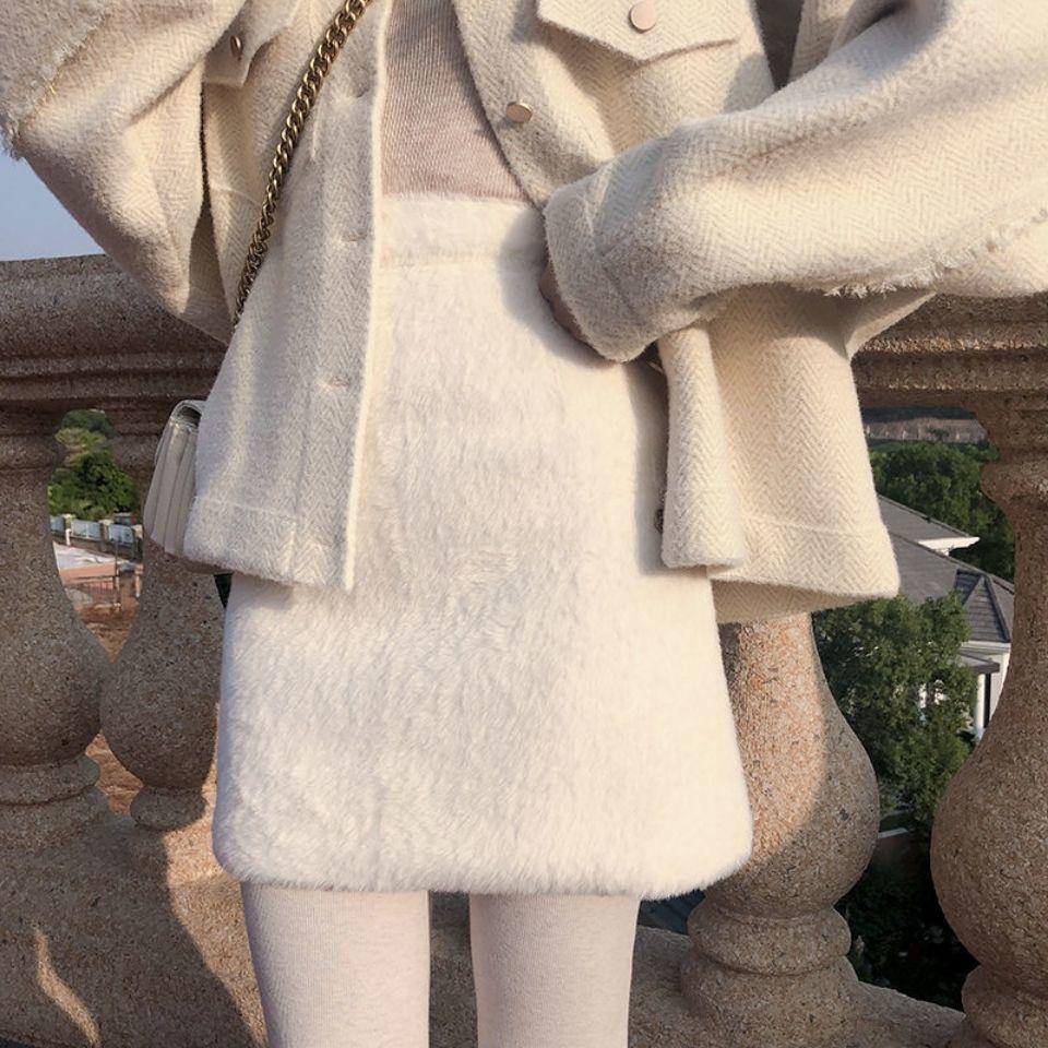 Короткая юбка для женщин на осень и зиму, милая юбка А-силуэта из модного норкового бархата, универсальная, маленькая, с высокой посадкой, облегающая бедра