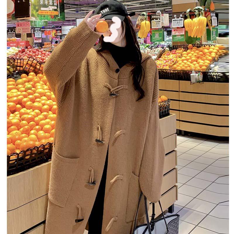 Осенне-зимний женский свитер, пальто, вязаный кардиган с пуговицами из бычьего рога, свободный кардиган средней длины с капюшоном, большая версия ленивого свитера, пальто