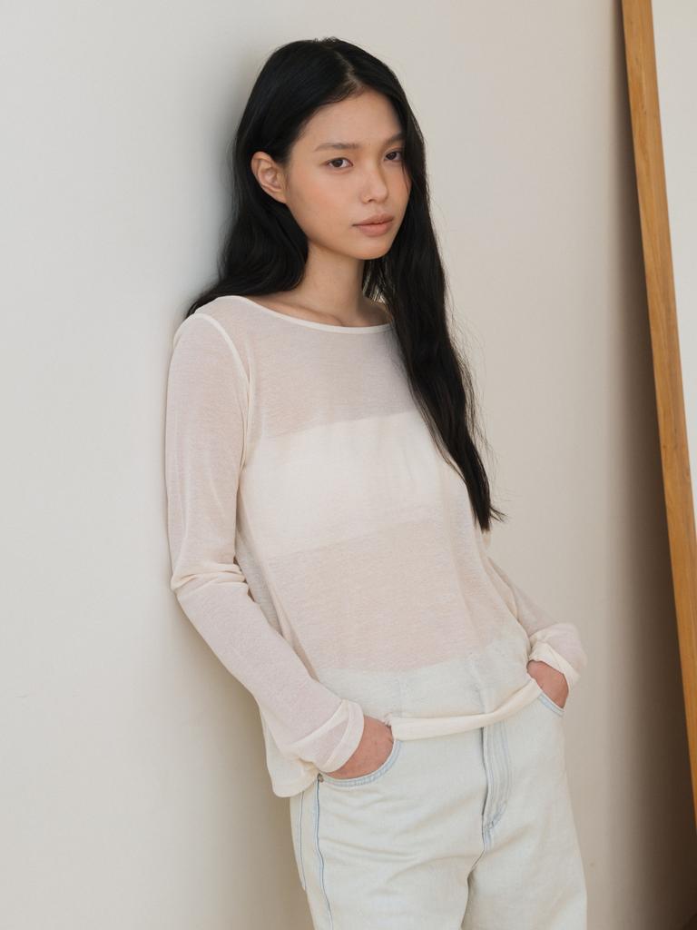 UNNOUT Wide Neck Sheer T-Shirt Cream