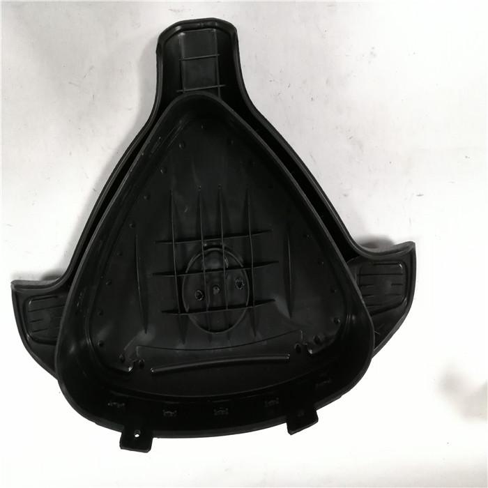 Накладка на рулевое колесо Buick Sail, накладка на звуковой сигнал - черно-бежевая