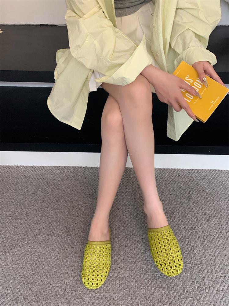 Модная верхняя одежда французская полая дышащая плетеная сумка голова тапочки женские 2025 лето новая плоская подошва с юбкой сандалии