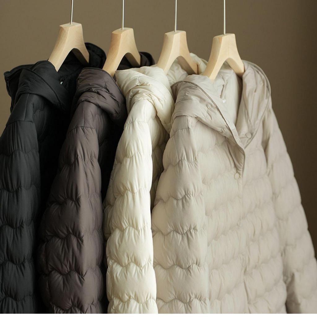 Графеновая легкая пуховая куртка с капюшоном