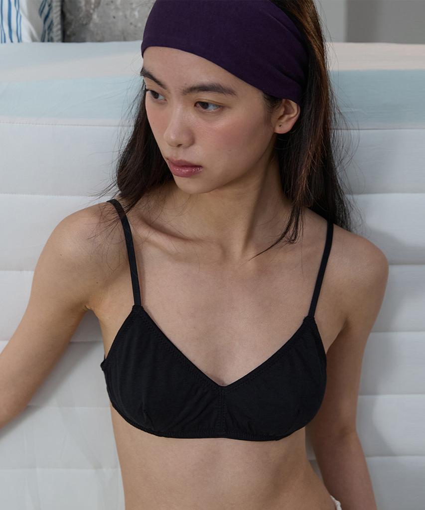 Michikoleondeonkosino Comfortable Basic Bralette Black