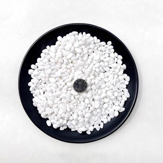 1 Set Stone Decor Multi-use Smooth Surface Natural Irregular Shape Stone Chip Decor for Handicrafts