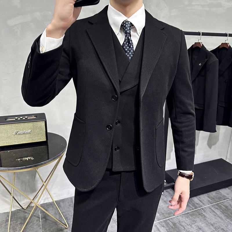 Men's Slim Fit Woolen Three-Piece Suit: One-Button, Autumn/Winter, Business/Wedding/Groomsmen.