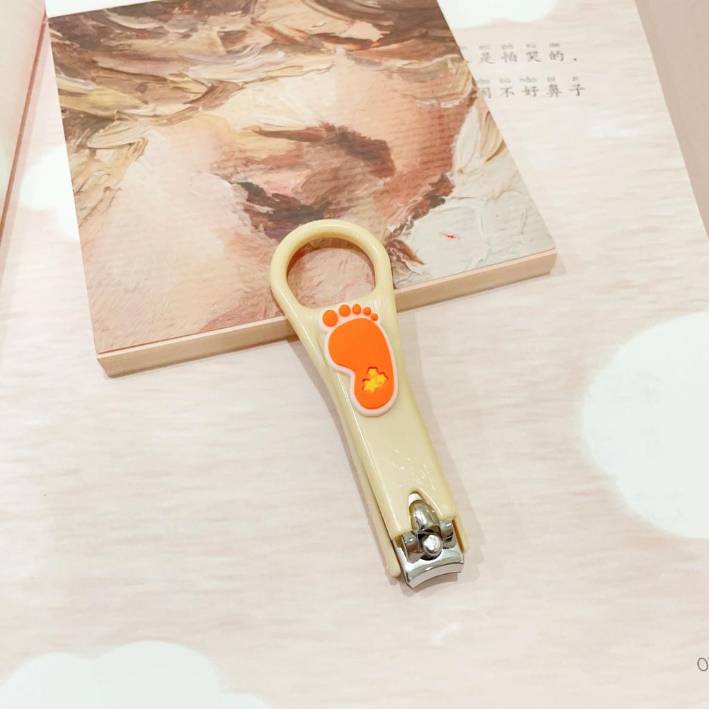 Машинки для стрижки ногтей в форме сердечка для девочек с цепочкой из бисера, триммер для ногтей с мультяшным медведем и кроликом для студентов, домашний уход за ребенком, маникюрные инструменты