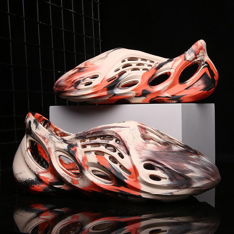 Новые летние мужские туфли, повседневные дышащие пляжные сандалии, тапочки, шлепанцы на танкетке, камуфляжные мужские шлепанцы, плоские, большие размеры 36-45