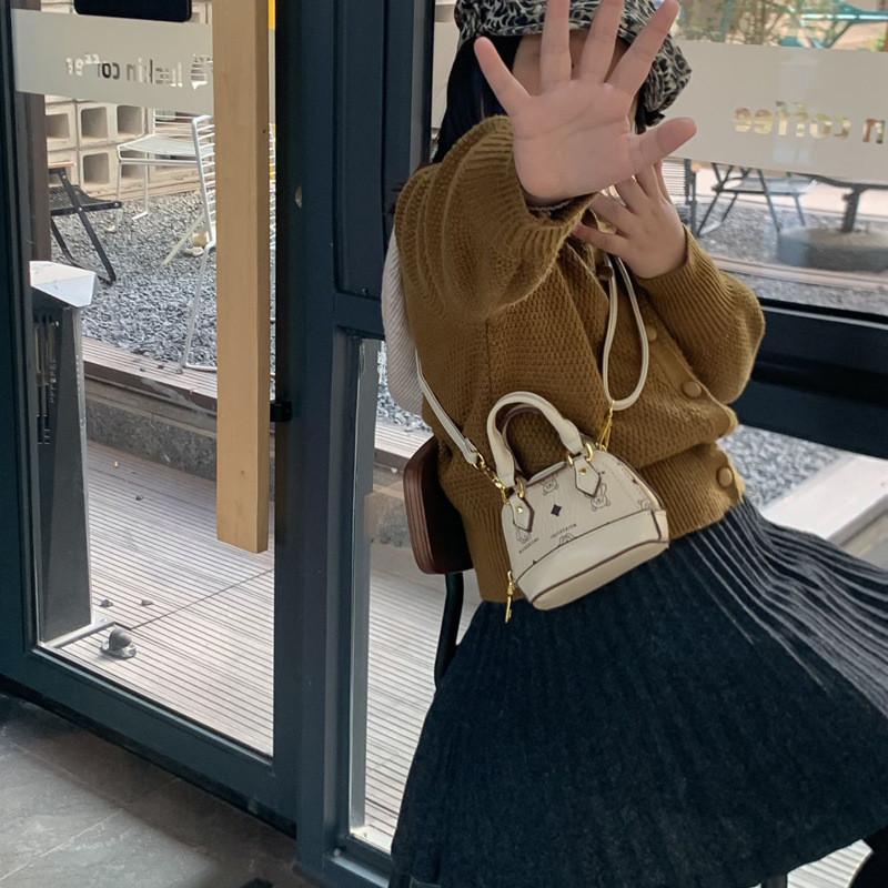 Handbag Childrens Stylish With Exquisite Shell Shape And Trendy Designs For School And Play